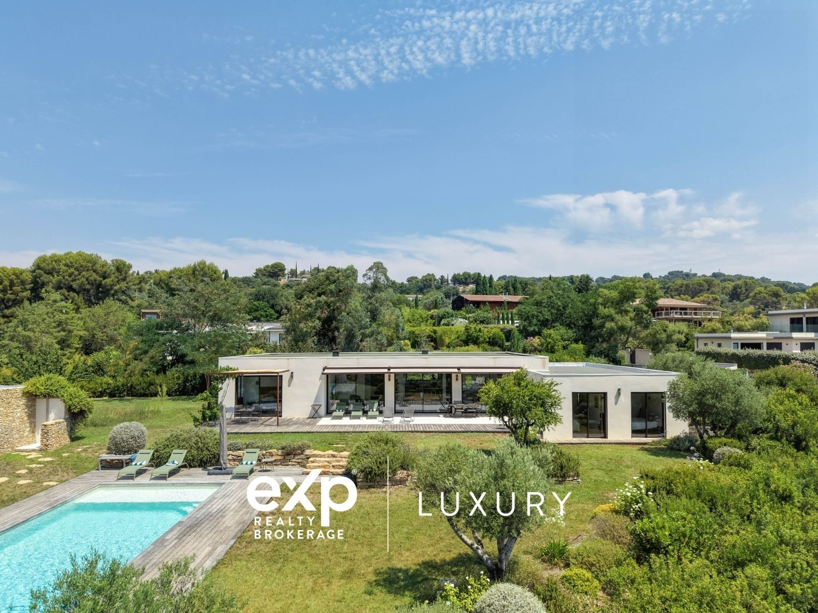 Villa contemporaine d'exception en position dominante – Aix-en-Provence