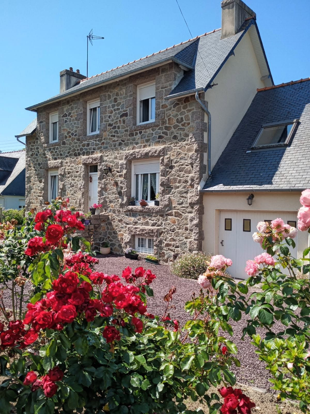 House for sale in Saint-Quay-Perros, 120 m²