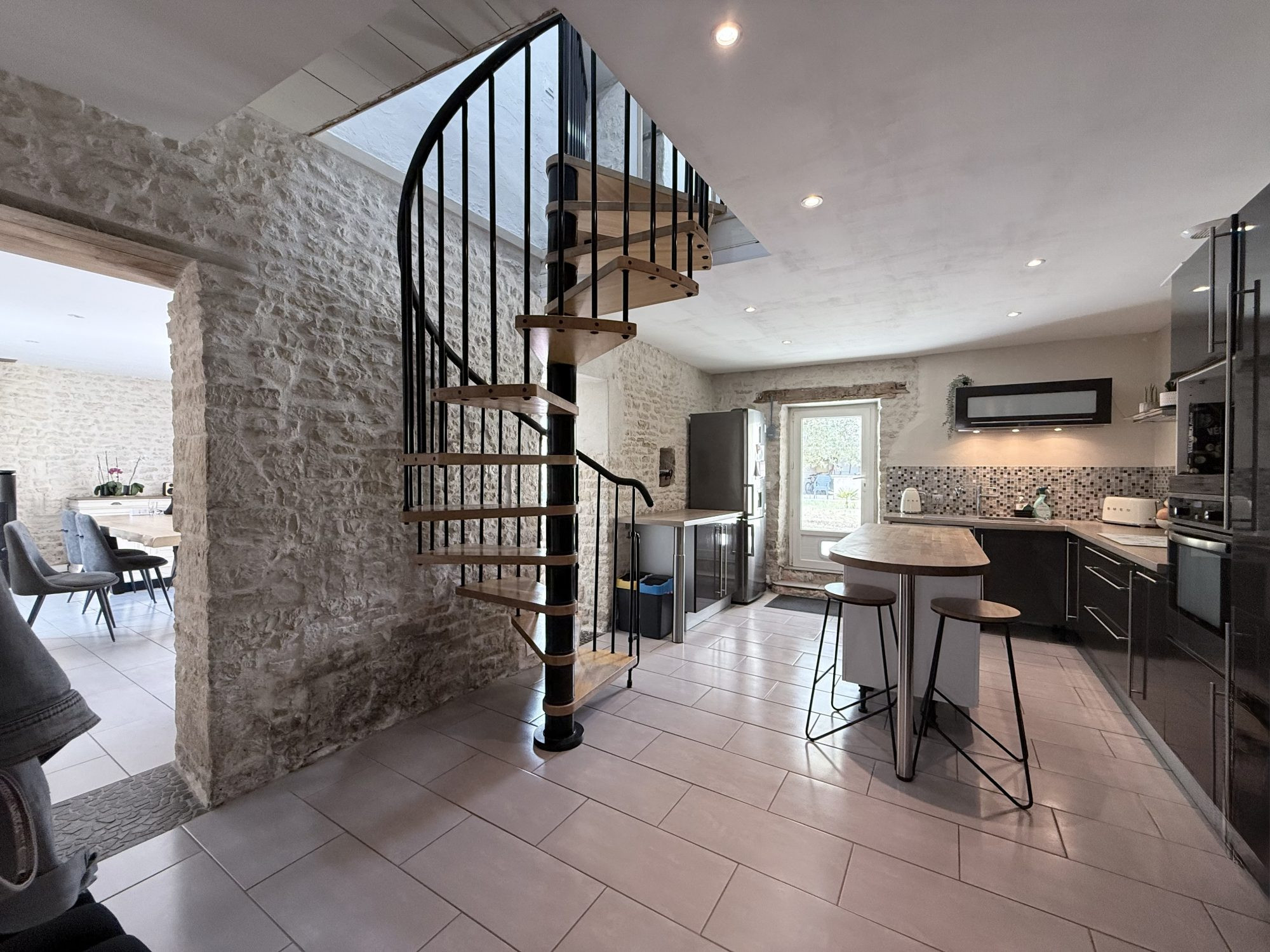 Maison à vendre à Salles-sur-Mer, 95 m²