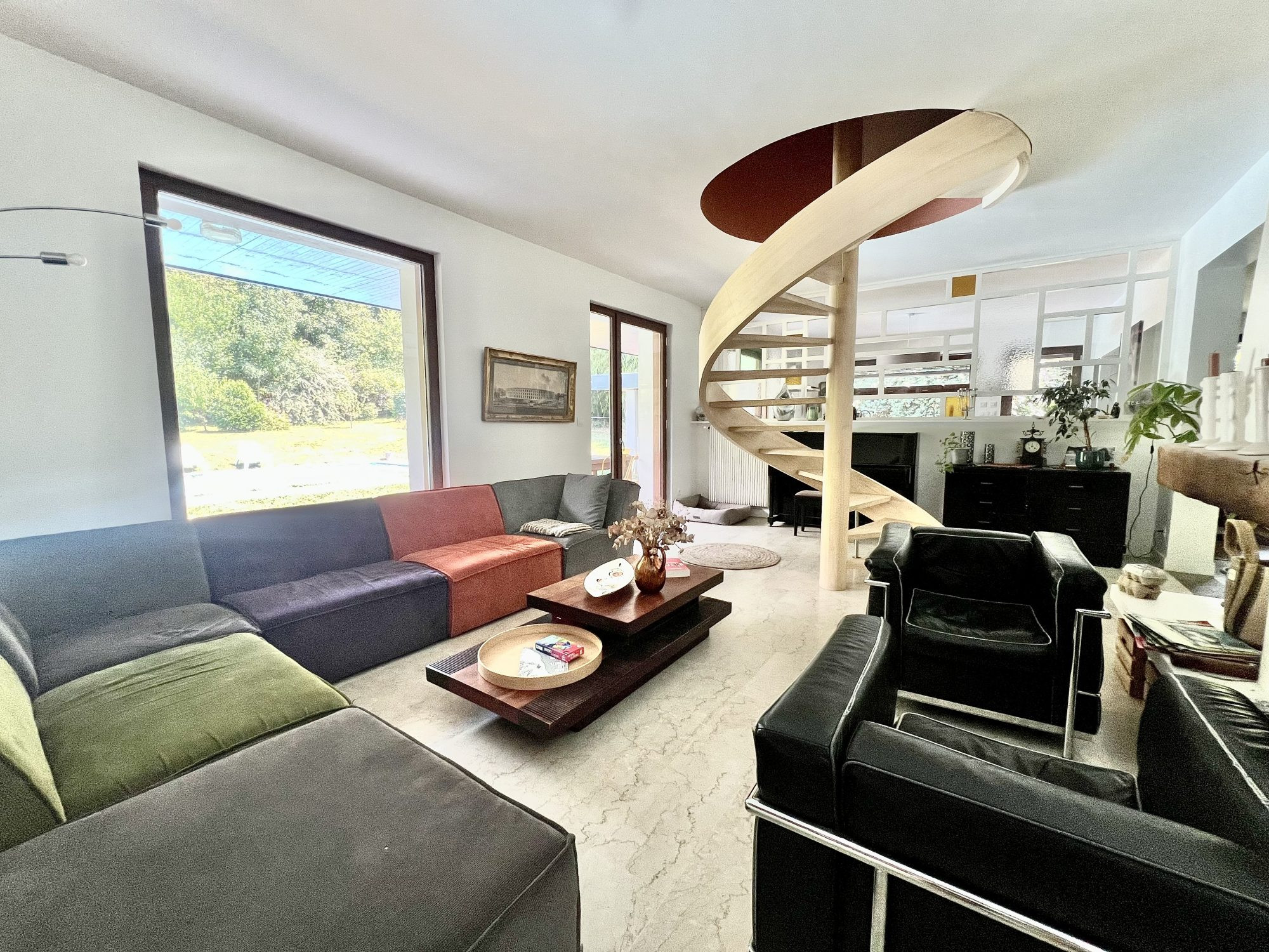 Maison à vendre à Cailloux-sur-Fontaines, 270 m²