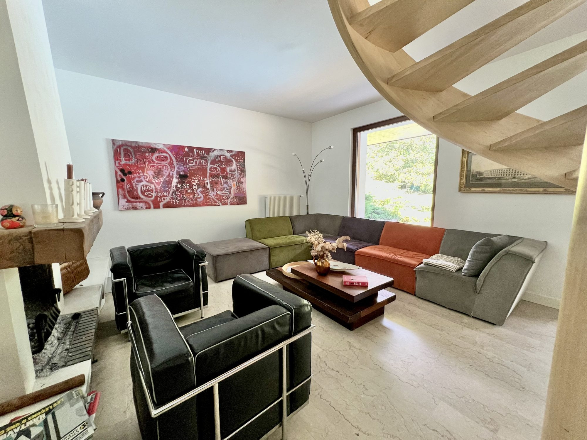 Maison à vendre à Cailloux-sur-Fontaines, 270 m²