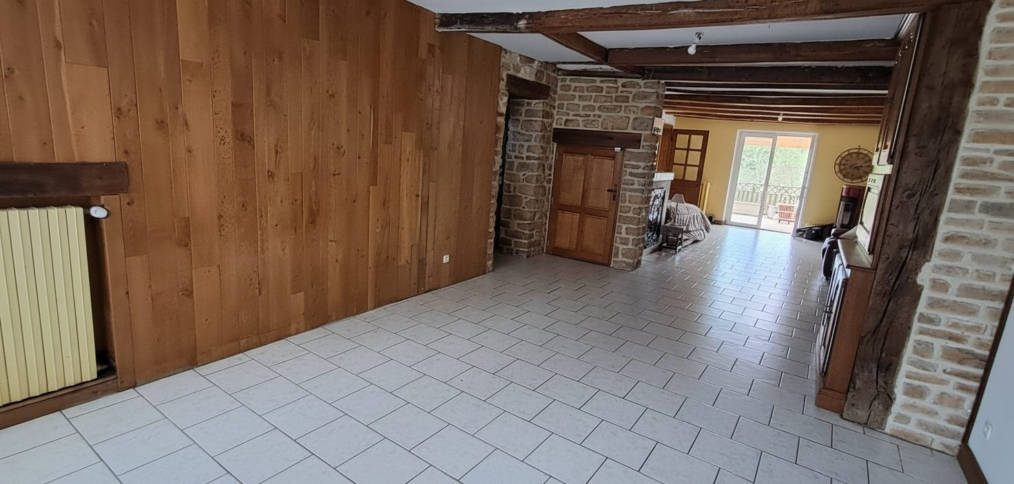 Maison à vendre à Puilly-et-Charbeaux, 222 m²