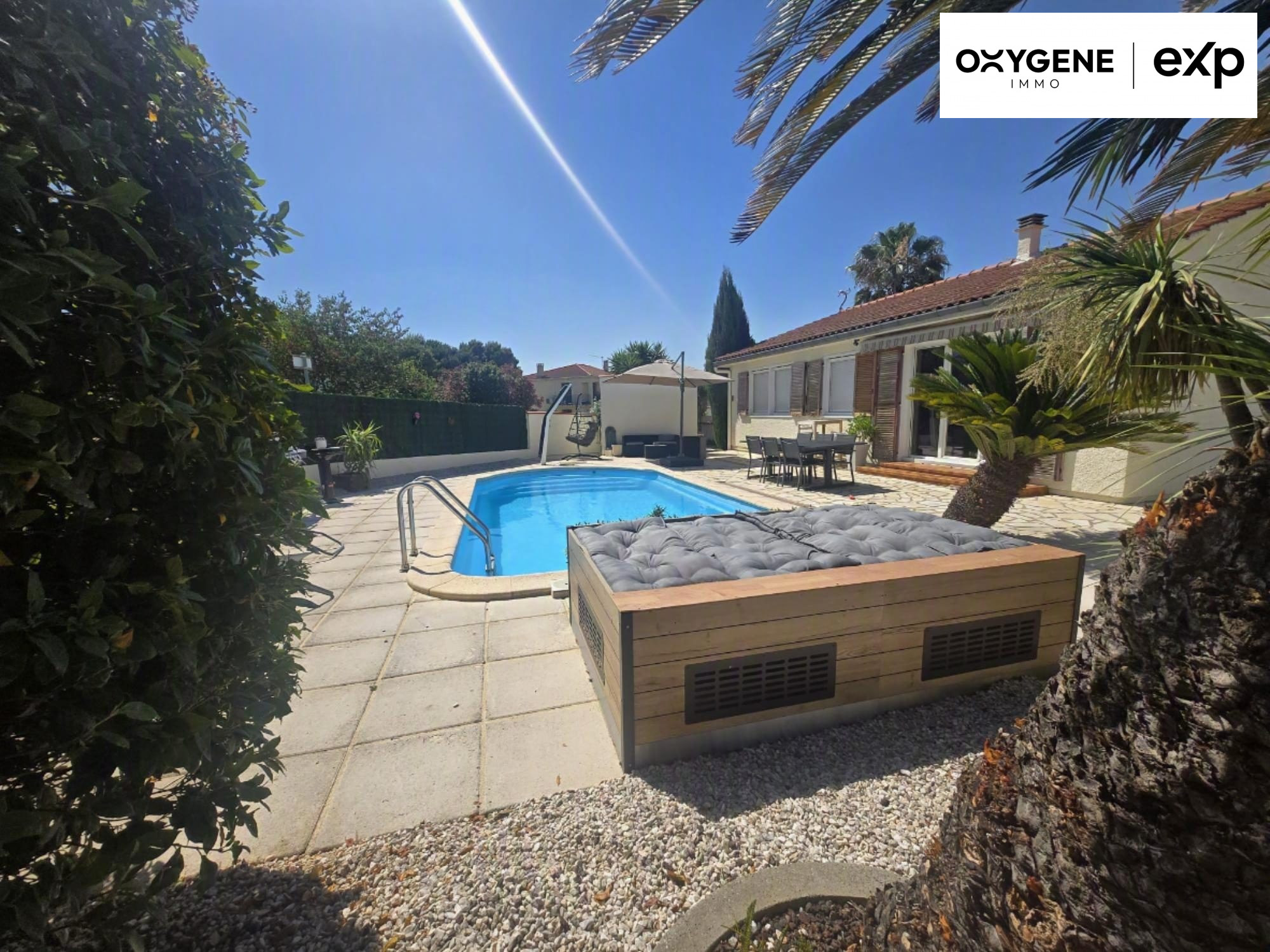 MAISON PLAIN PIED AVEC PISCINE