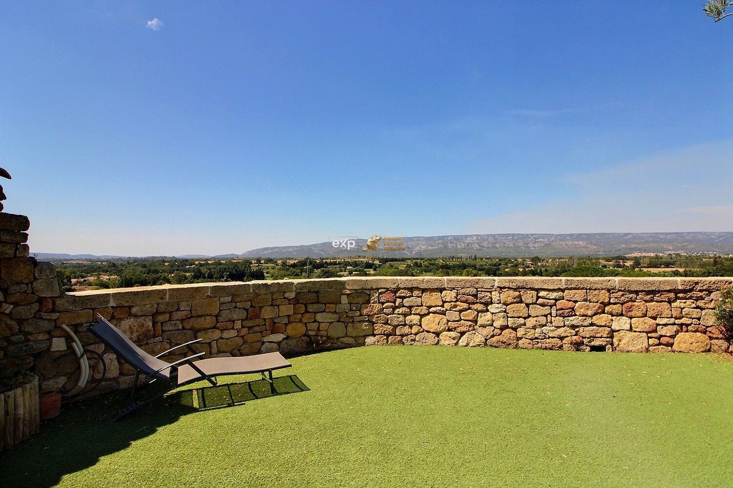 House for sale in Alleins, 180 m²