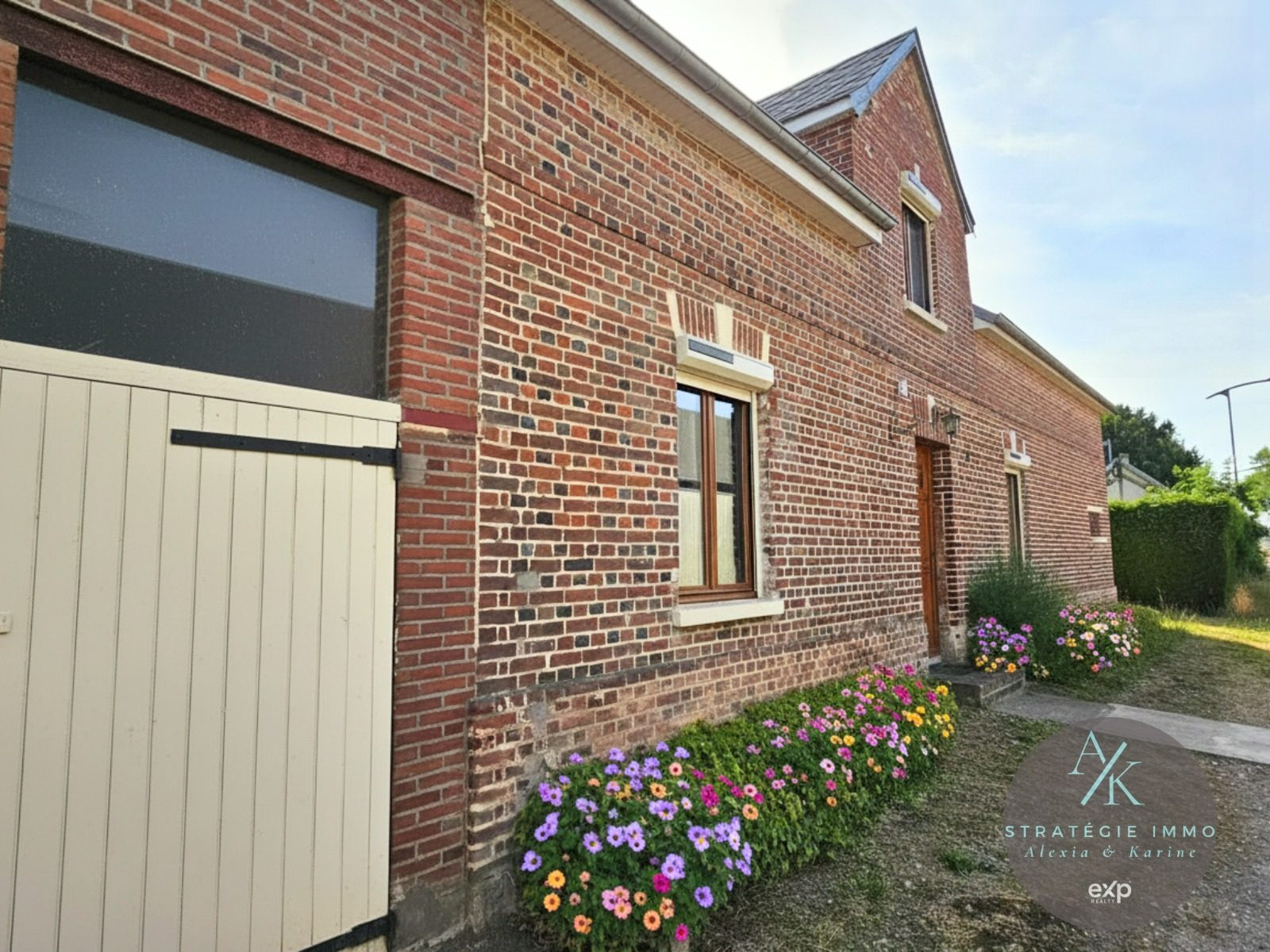 Toiture - assainissement - salle d'eau - cuisine NEUVE !