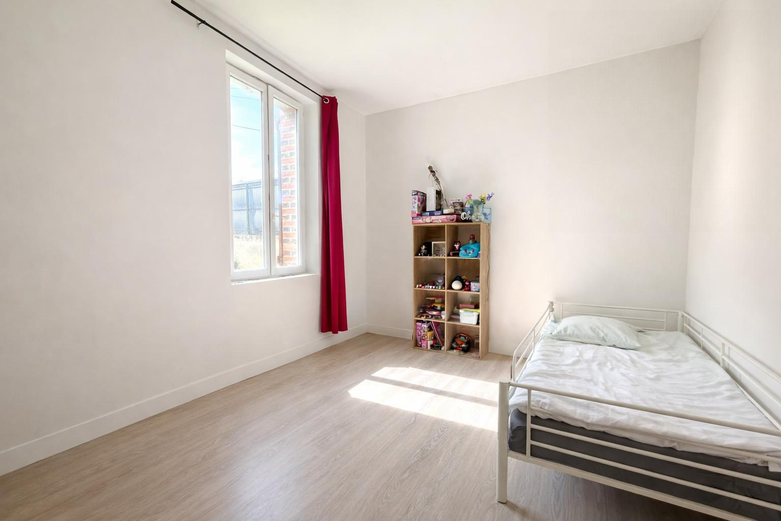House for sale in Serbonnes, 105 m²