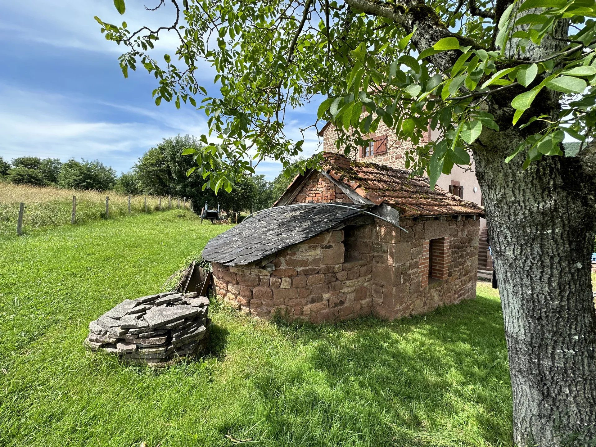 Very Beautiful Farmhouse 3