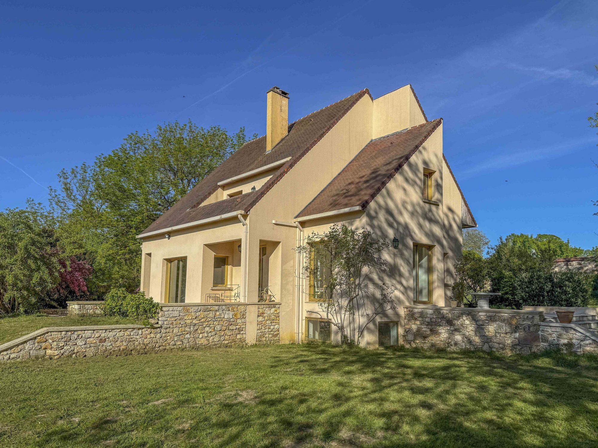 Maison à vendre à Magny-en-Vexin, 254 m²
