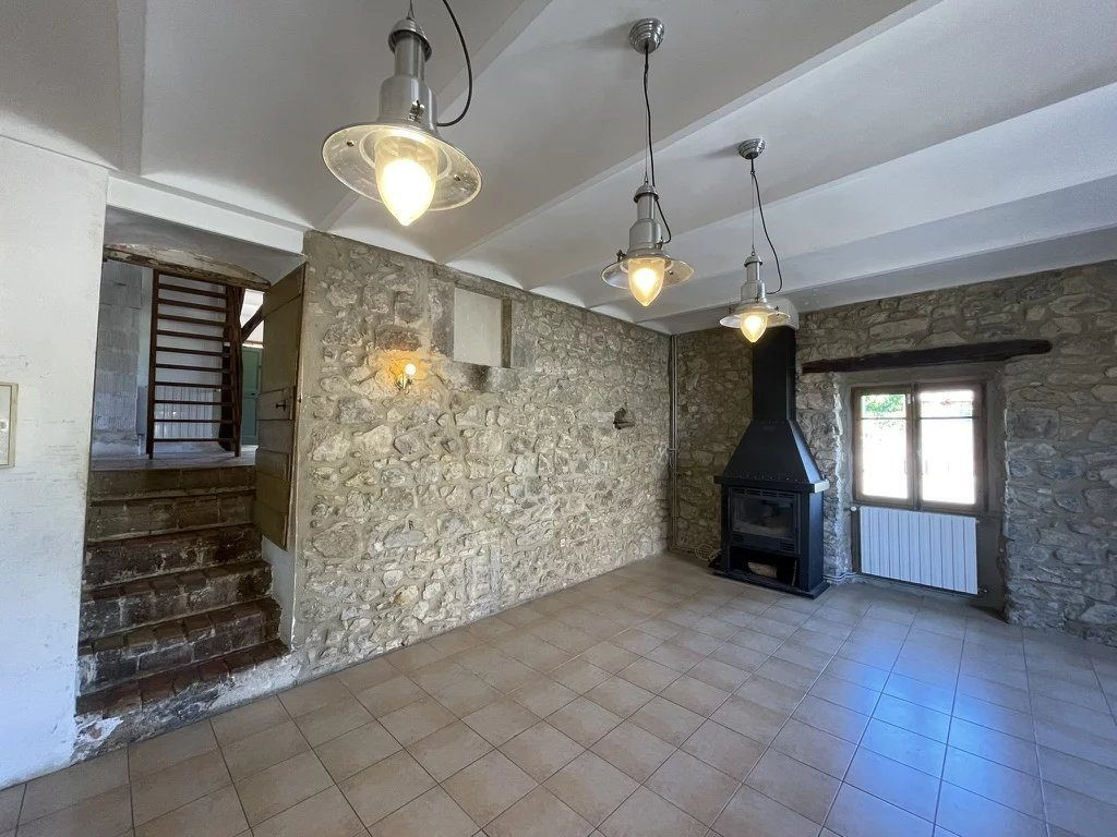 Maison 8 pièces 190 m² · à Saint-André-de-Cruzières · 190 m² · 242 000 €