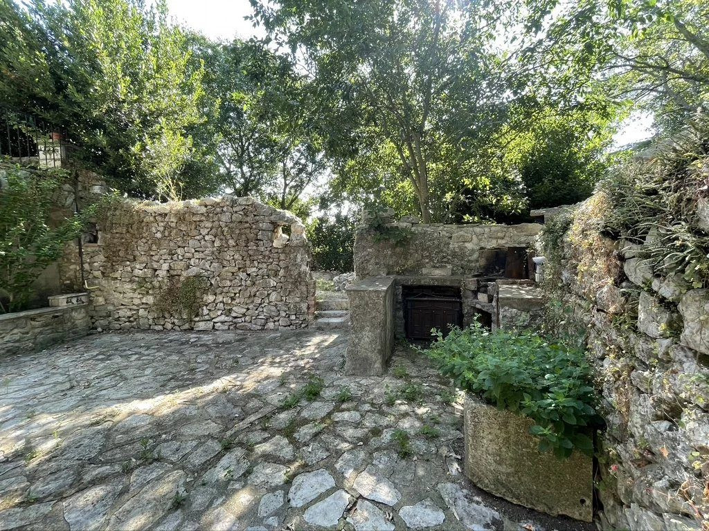 Maison 8 pièces 190 m² · à Saint-André-de-Cruzières · 190 m² · 242 000 €