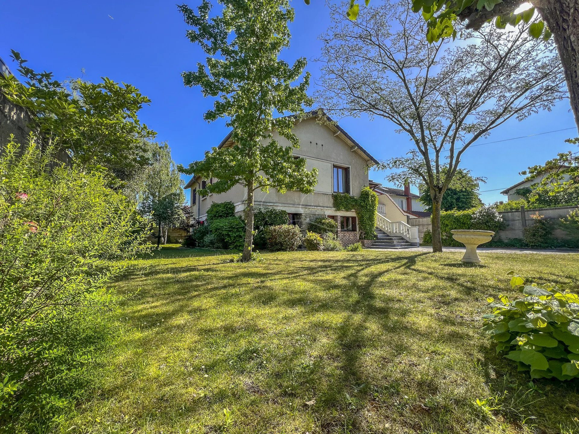 Maison à vendre à Maisons-Laffitte, 166 m²