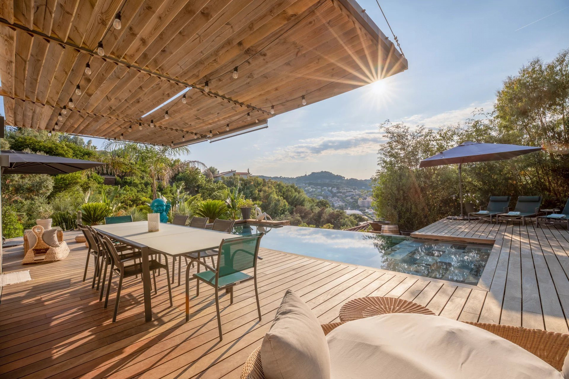 Maison à vendre à Vallauris, 222 m²