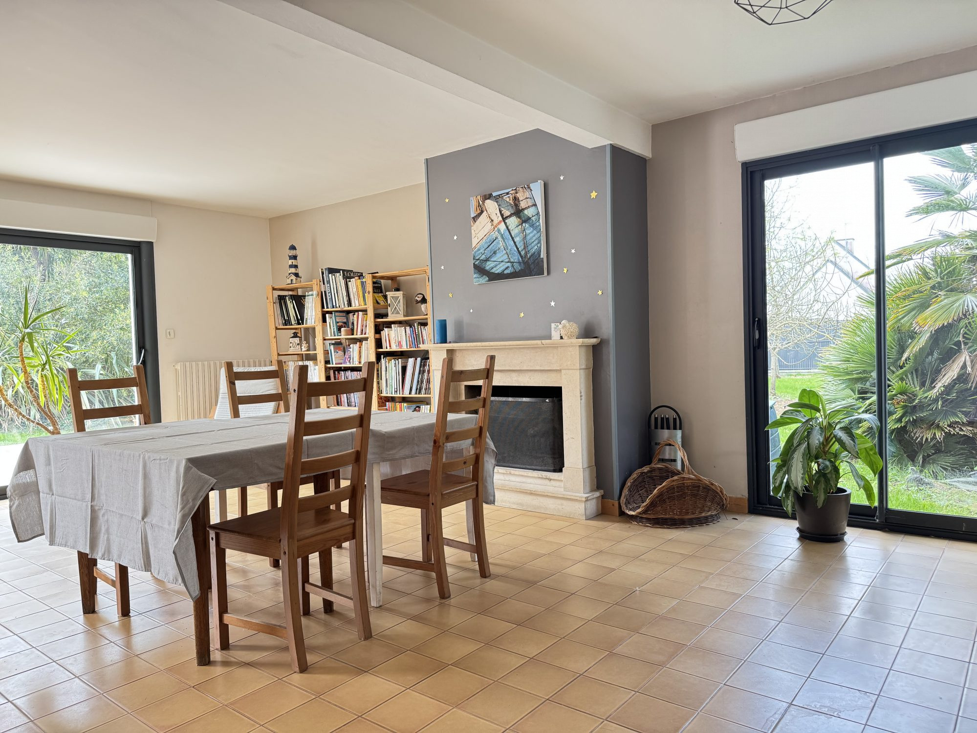Maison familiale de 153 m² avec deux gîtes indépendants à Saint-Molf