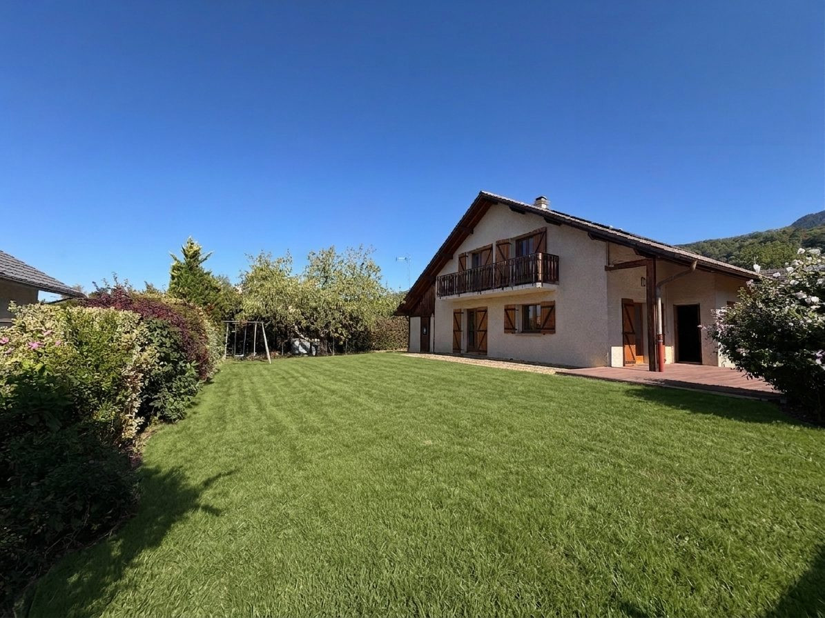 BONNE – Une maison de famille ouverte sur 1 024 m² de liberté