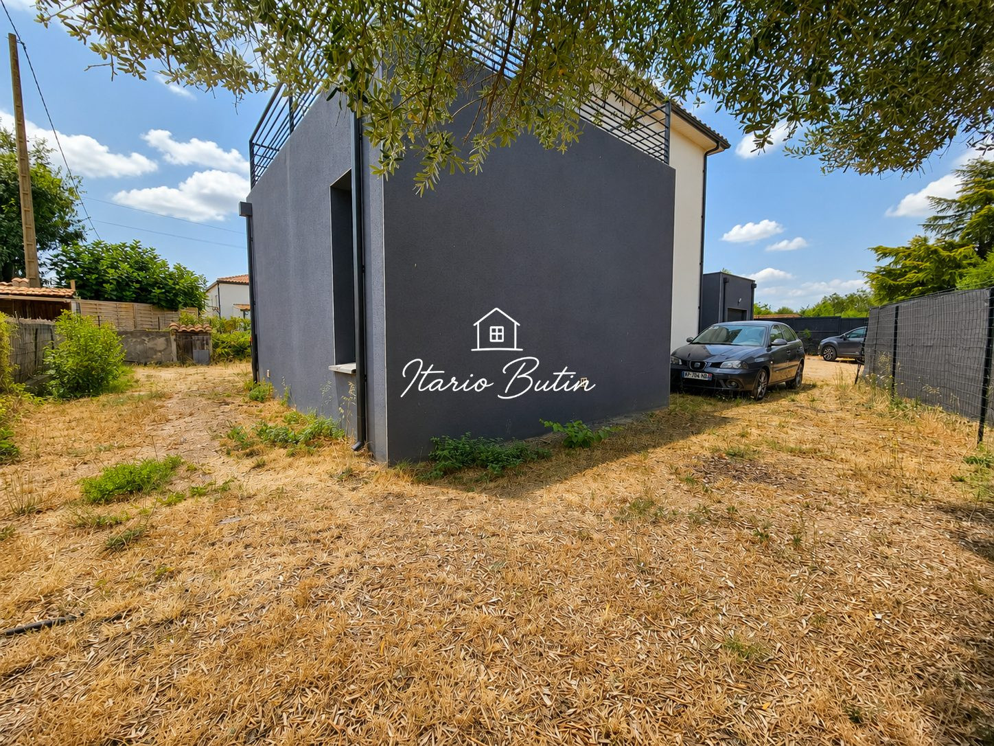 Contemporary Type 4 Villa with Studio and Large Garage 4