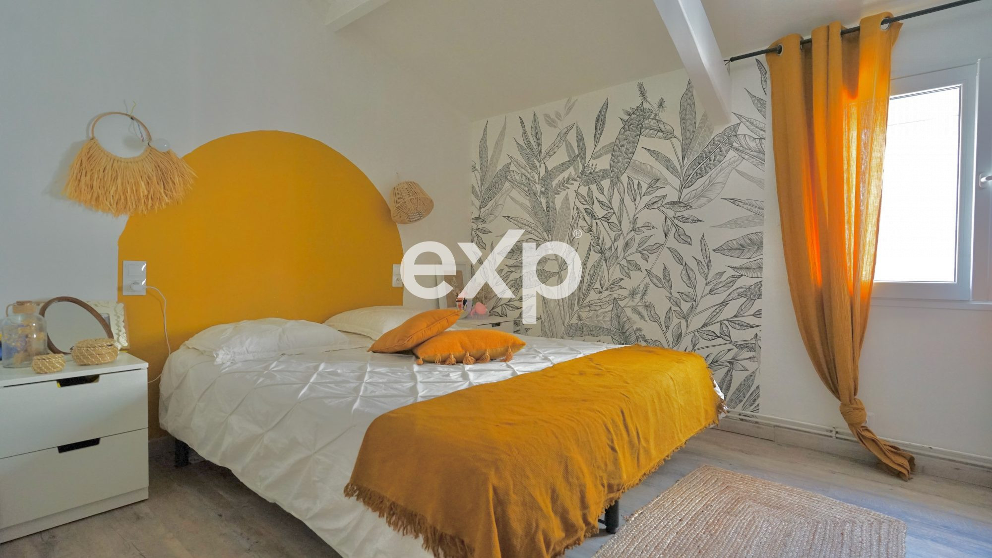 LE GRAU-DU-ROI – STEPS FROM THE SEA – TOWN CENTER – RENOVATED HOUSE – 146 M² – 4 BEDROOMS 4