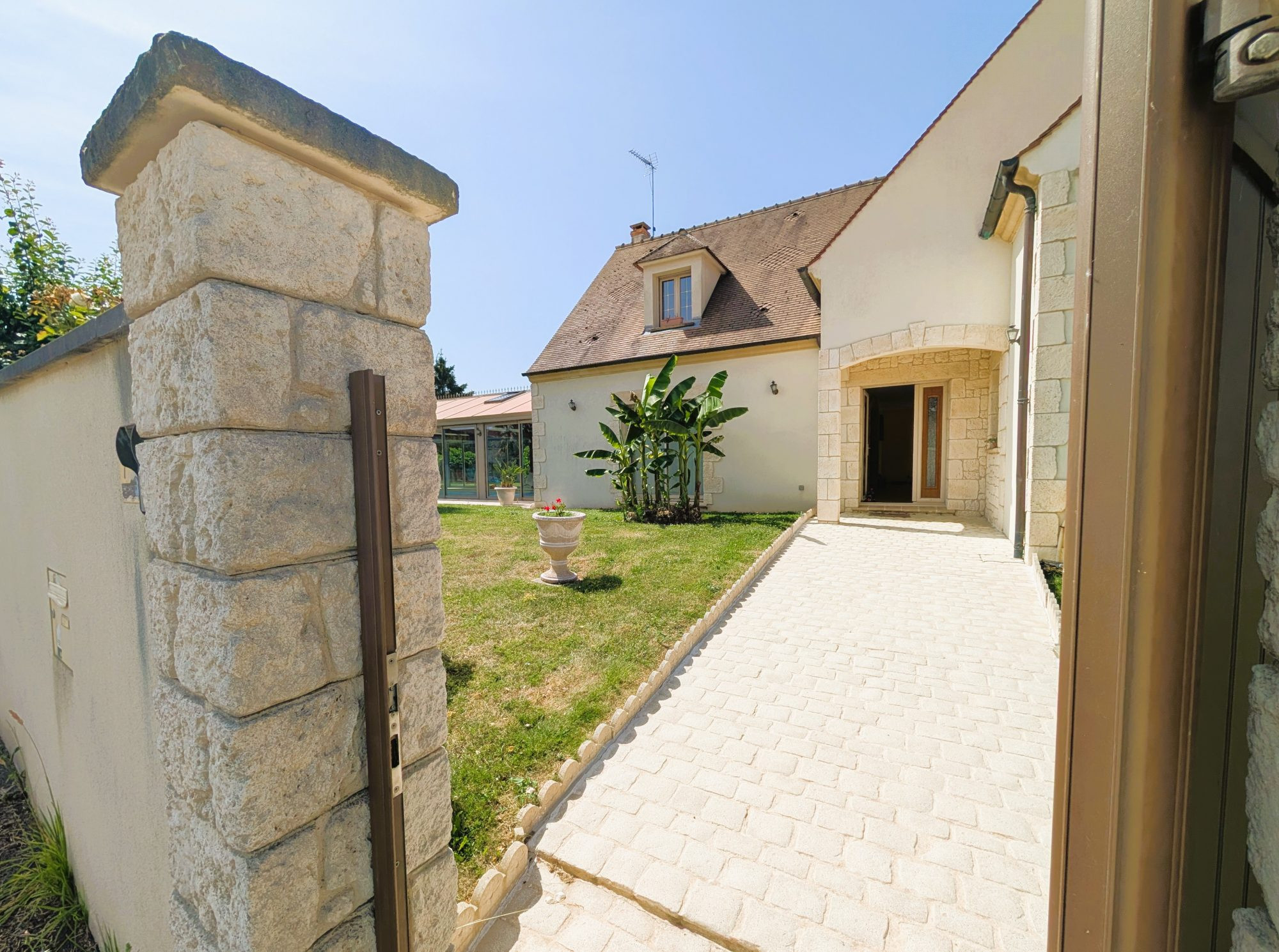 Maison à vendre à Favrieux, 340 m²