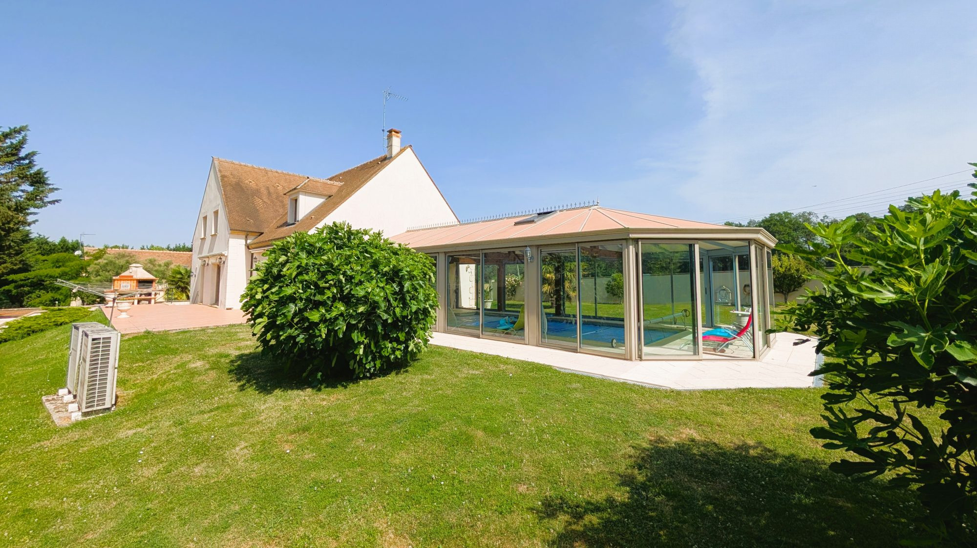 Maison à vendre à Favrieux, 340 m²