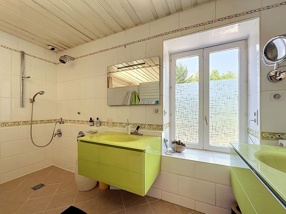 Maison 9 pièces 372 m² · à Francheville · 372 m² · 1 180 000 €