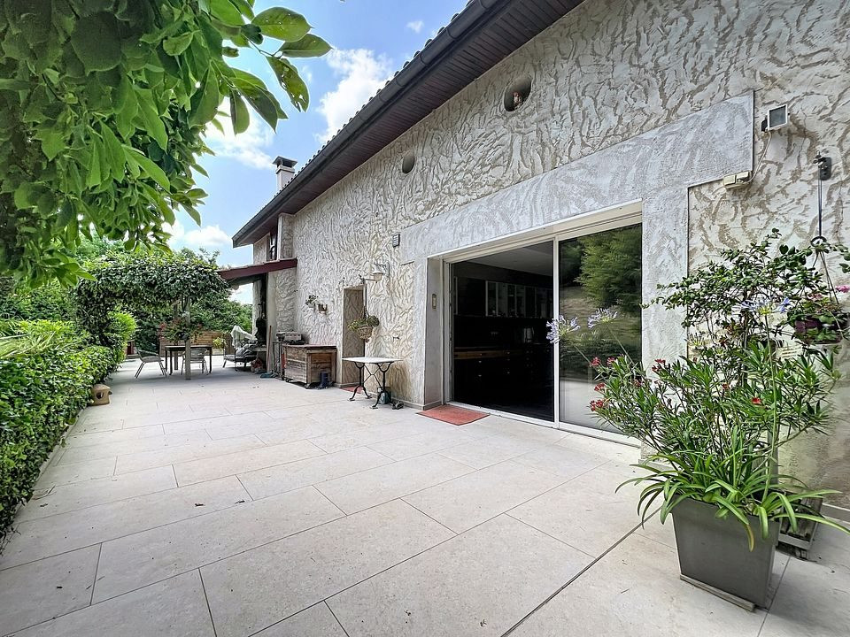 Maison à vendre à Francheville, 372 m²