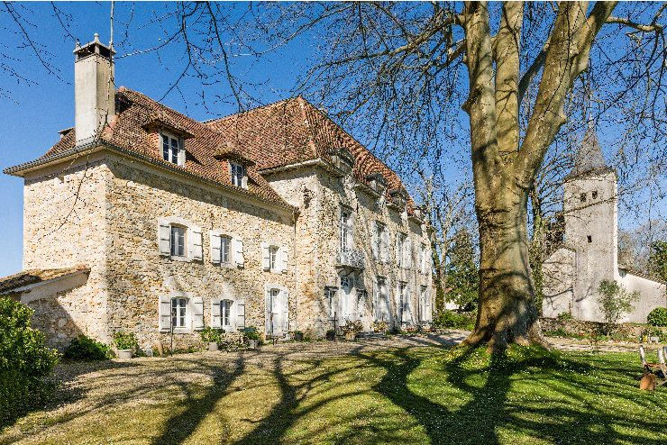 Château historique dans le Béarn