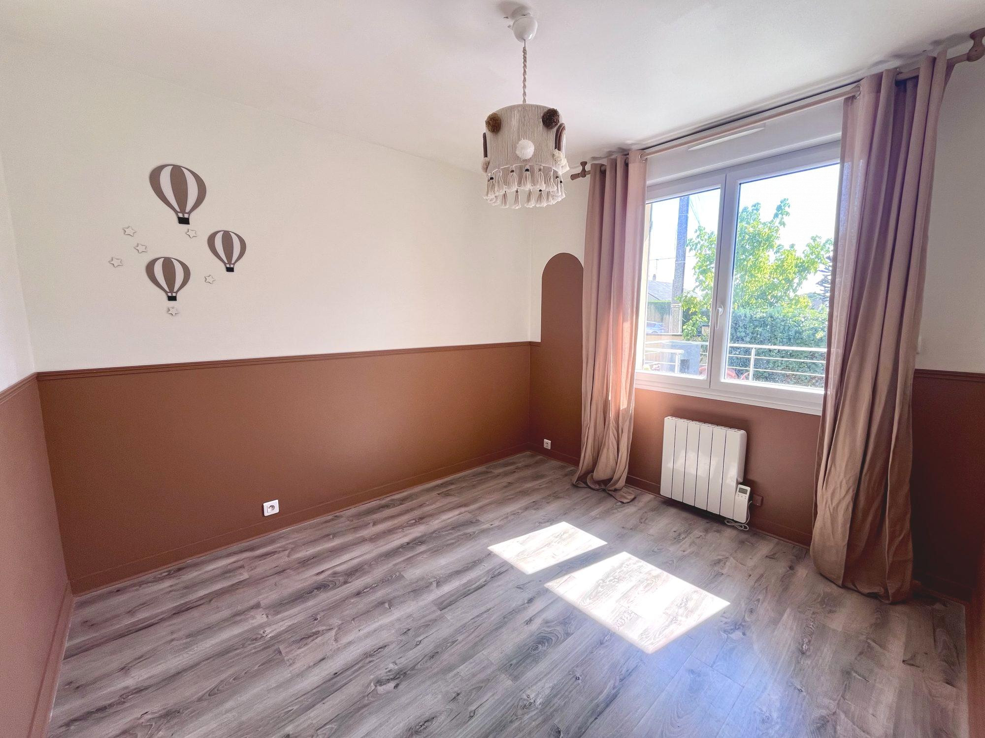 Maison à vendre à Tréon, 105 m²