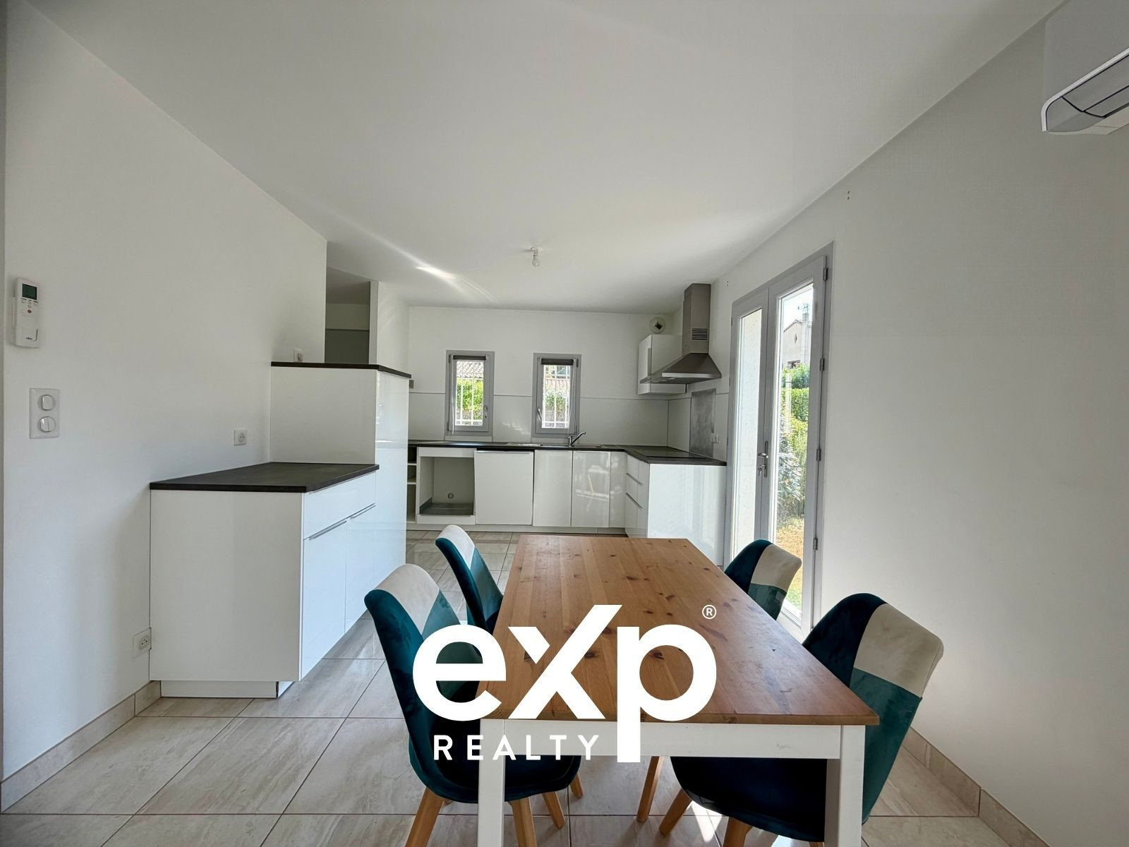 Maison à vendre à Peyrolles-en-Provence, 109 m²
