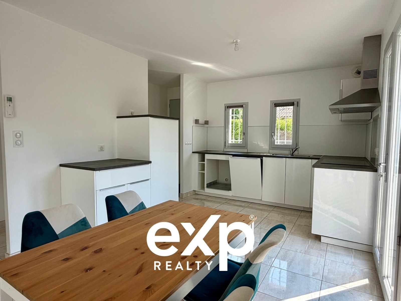Maison à vendre à Peyrolles-en-Provence, 109 m²