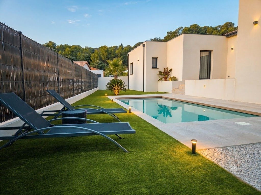 VILLA NEUVE