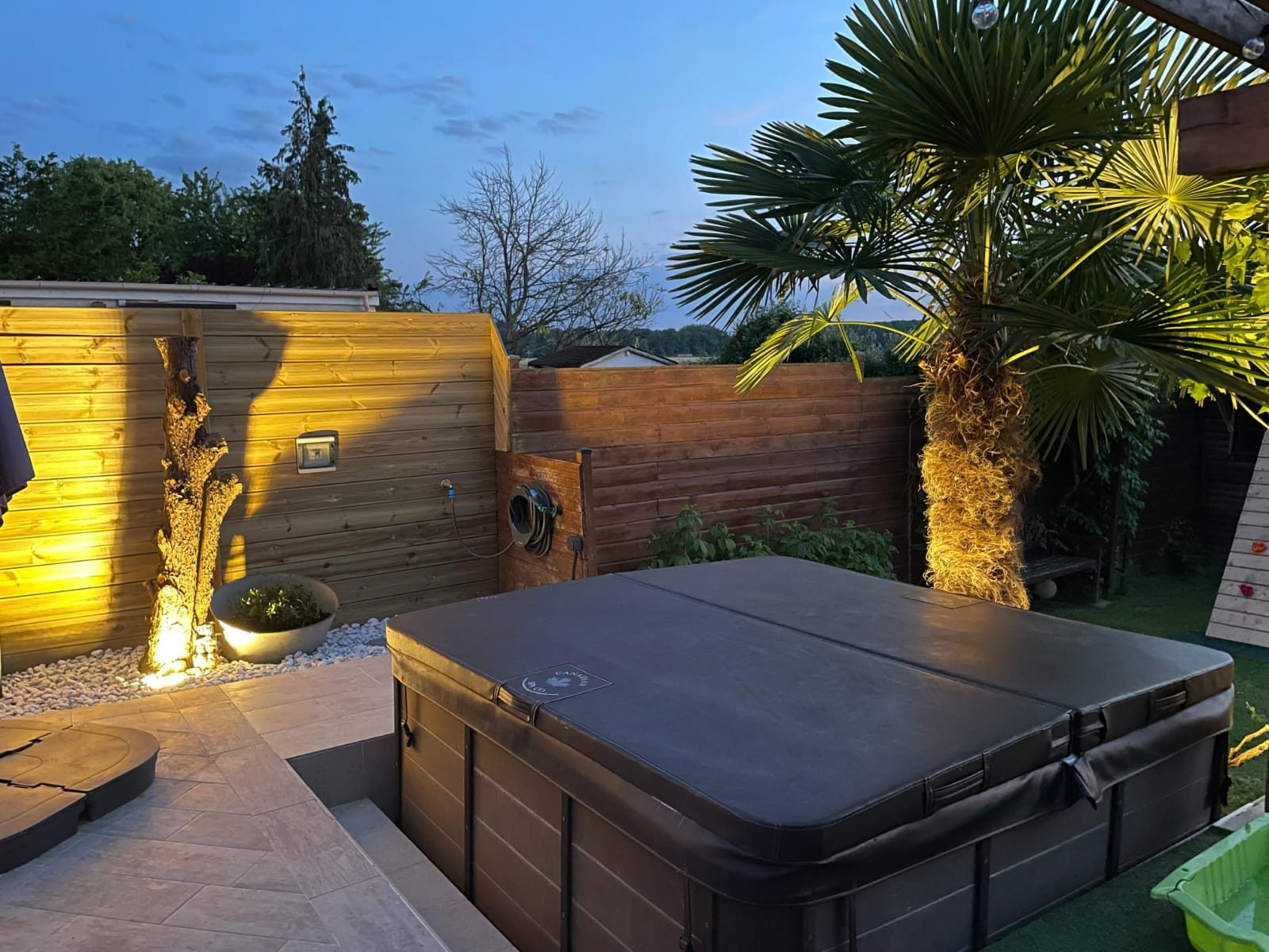 Maison à vendre à Villeneuve-le-Comte, 104 m²