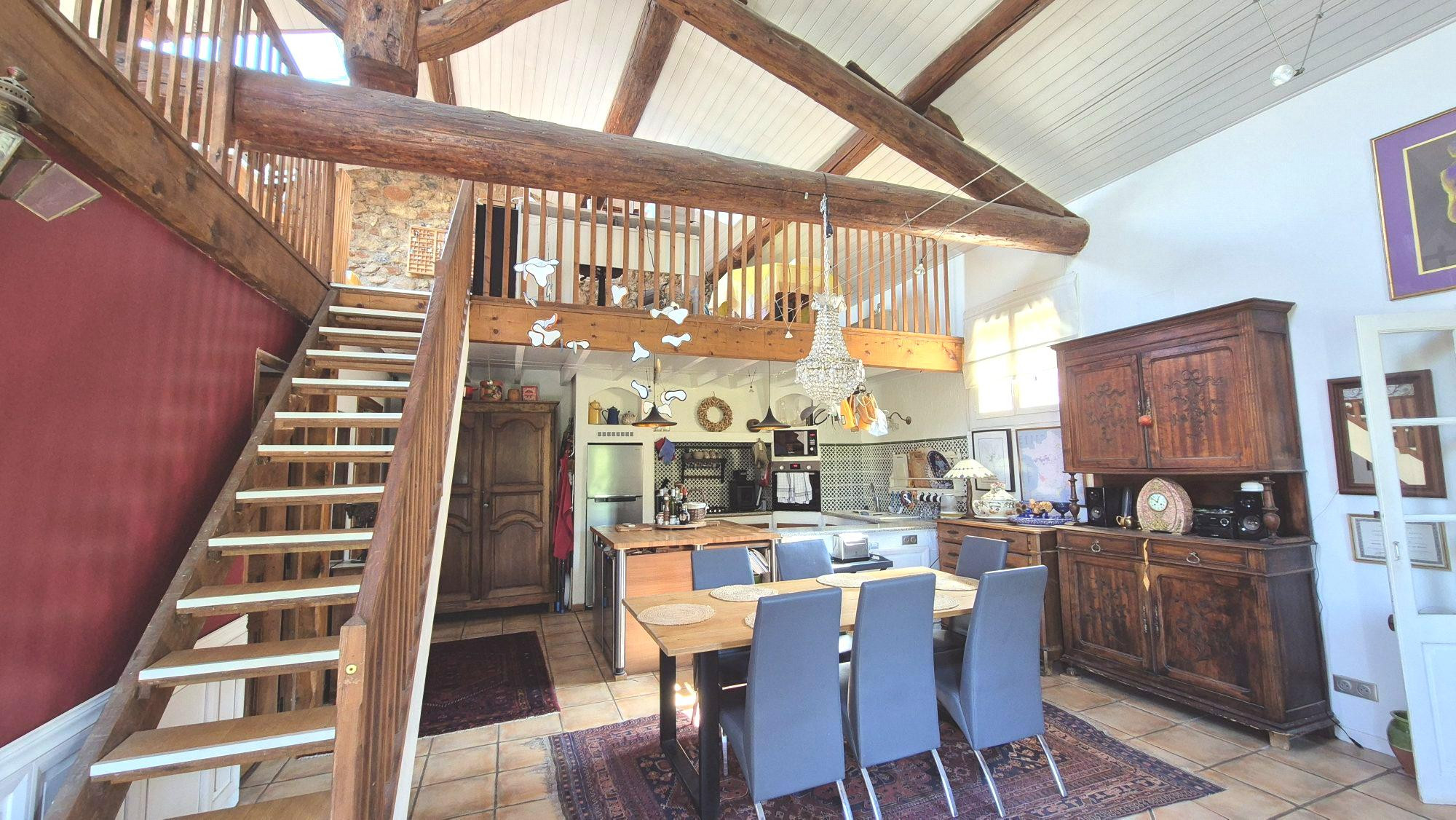 Maison dans Pouzolles