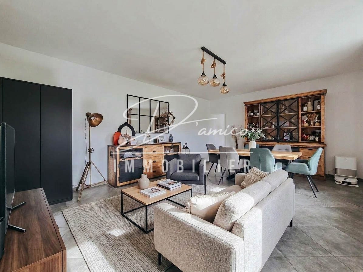 Maison plain-pied 102 m² avec jardin, garage et portail motorisé à haynecourt proche axes cambrai douai