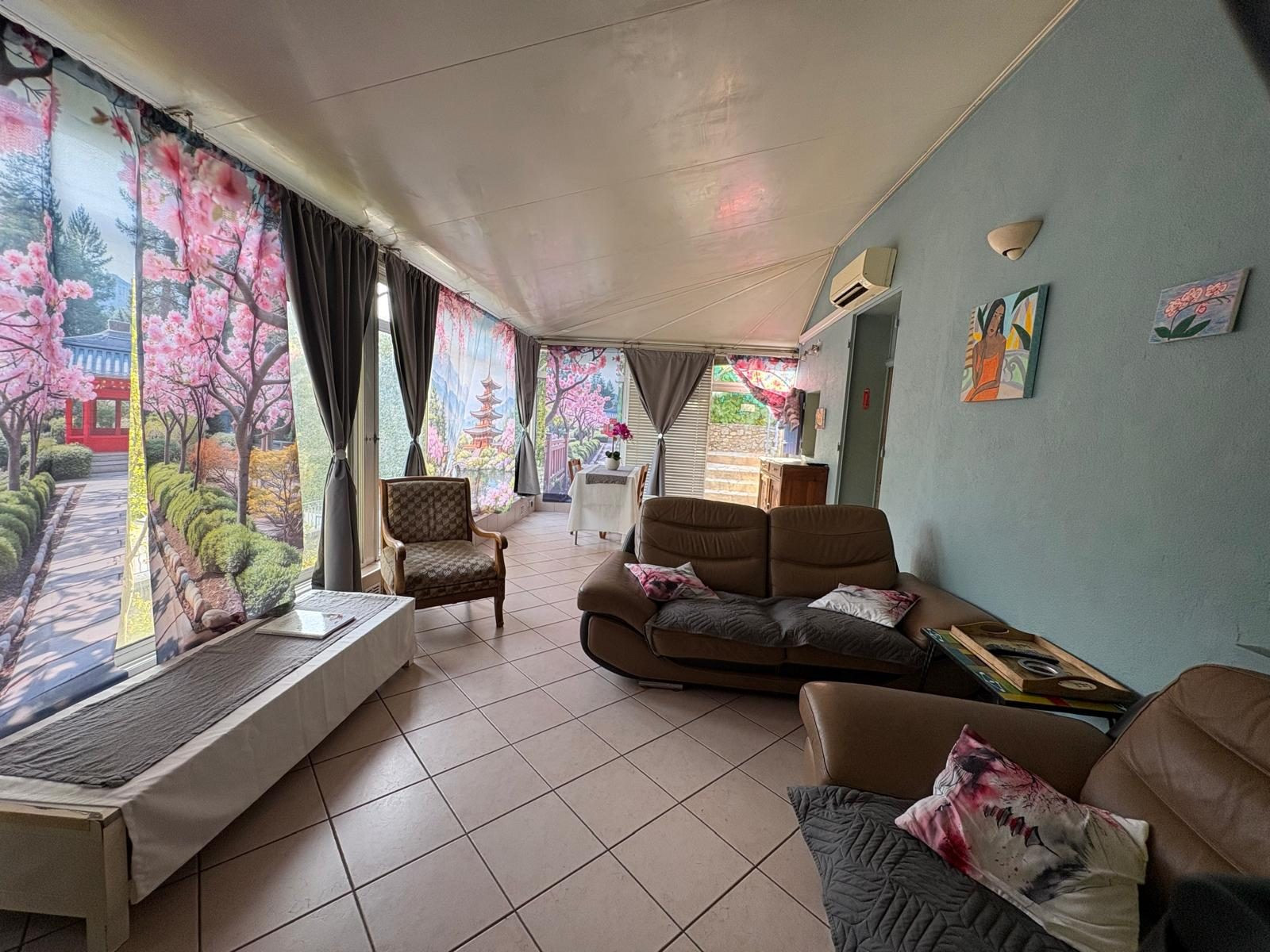 Maison 3 chambres avec piscine, studio à Draguignan