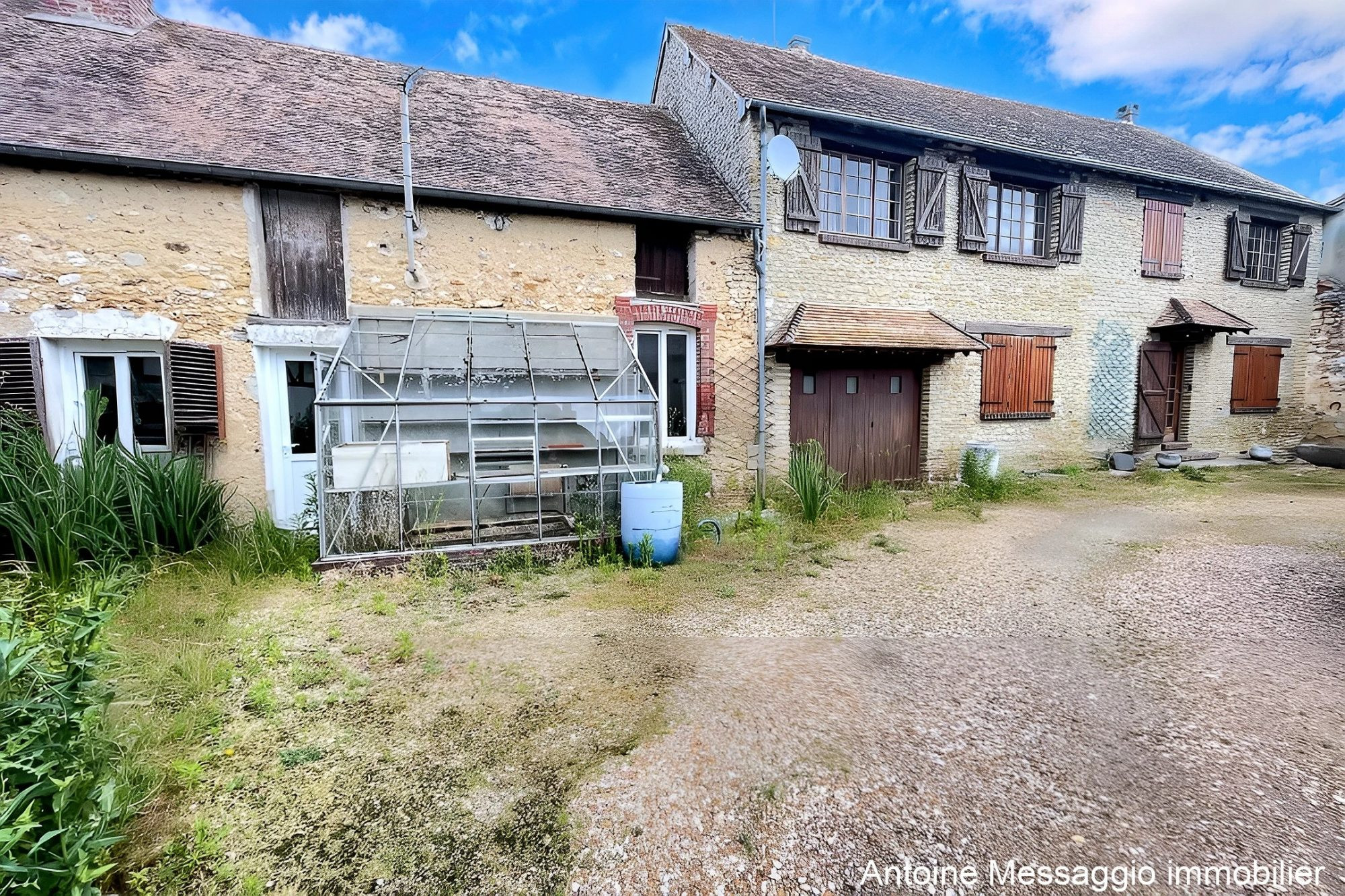 Maison ancienne en Pierre, centre-ville de Pacy sur Eure