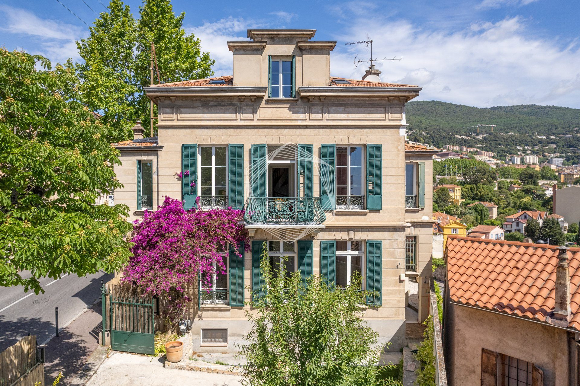 Bourgeoise à vendre à Grasse, 242 m²