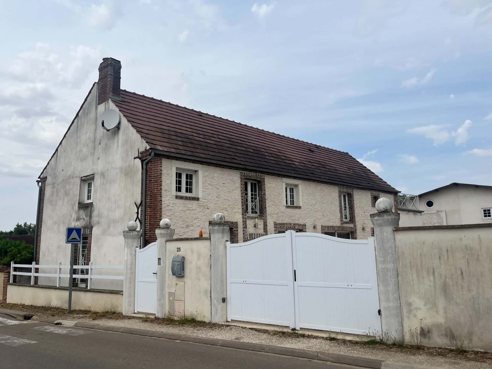 Maison à vendre à Fleury-la-Vallée, 152 m²