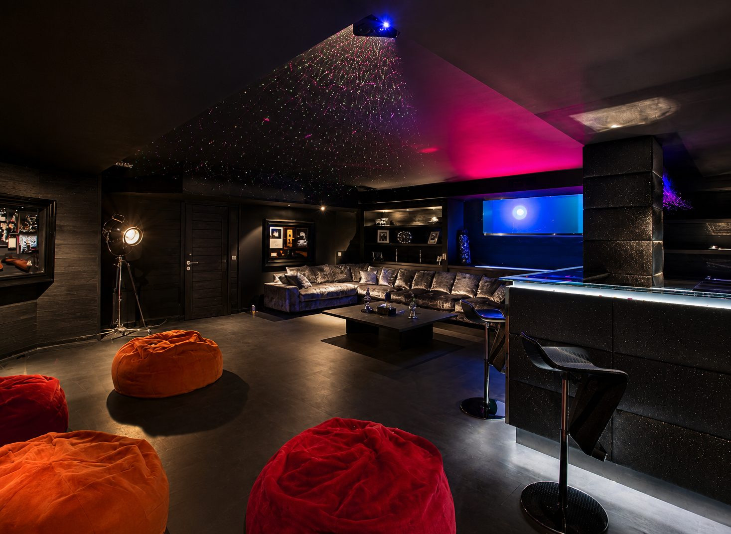 House for sale in Courchevel, 588 m²