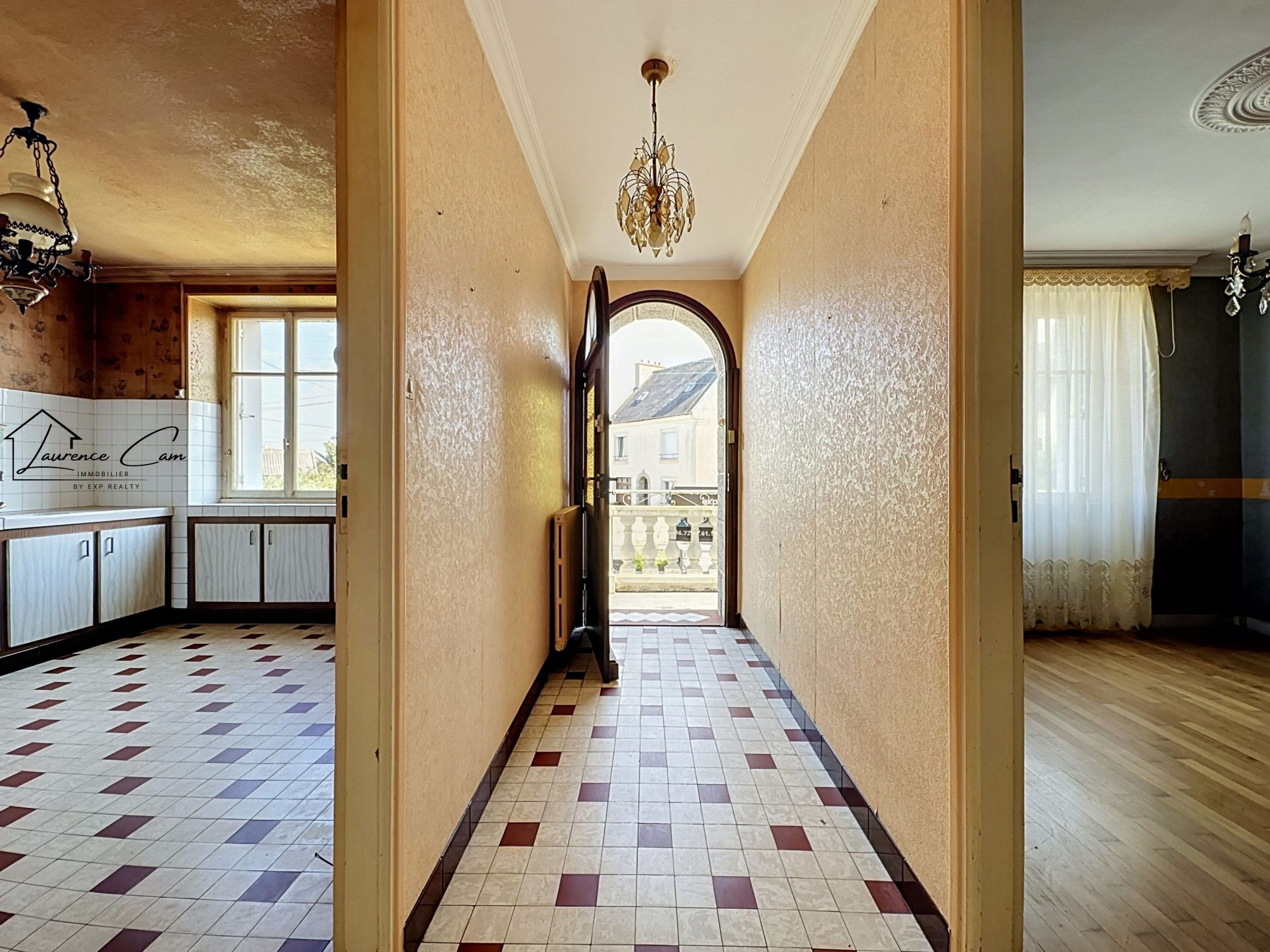 Lilia Plouguerneau - A house to renovate just a few minutes' walk from the sea 3