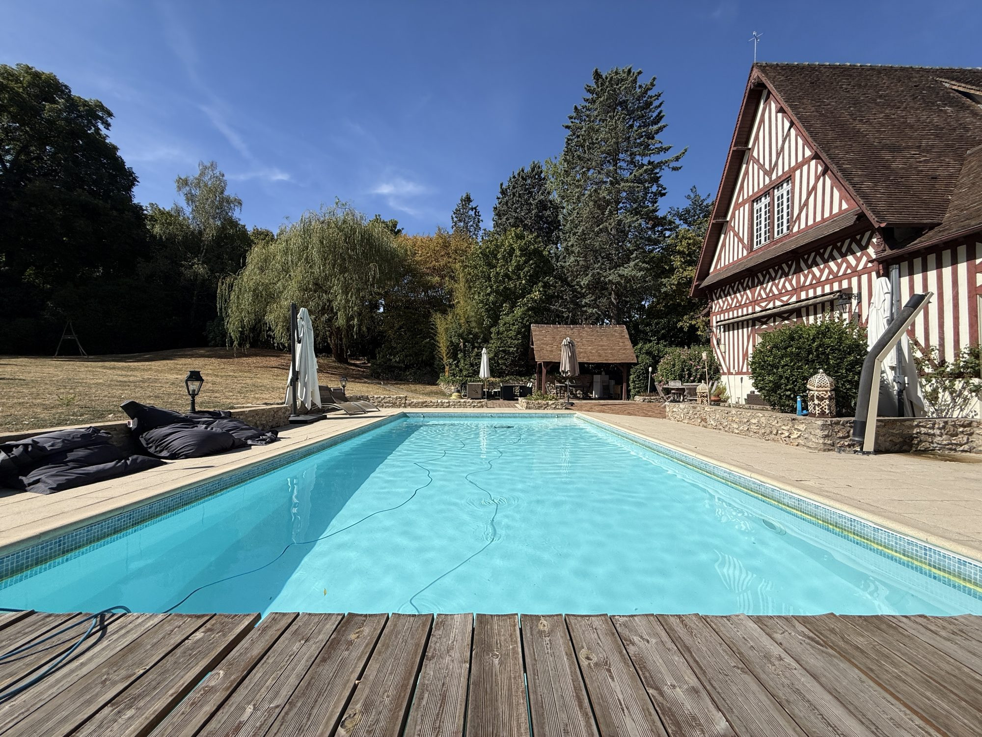 Maison à vendre à Évry-Courcouronnes, 383 m²