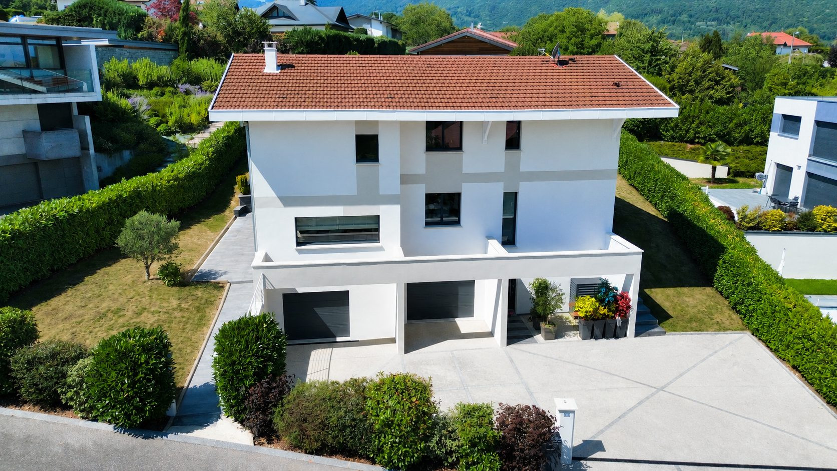 Villa d'architecte d'exception aux portes de Genève