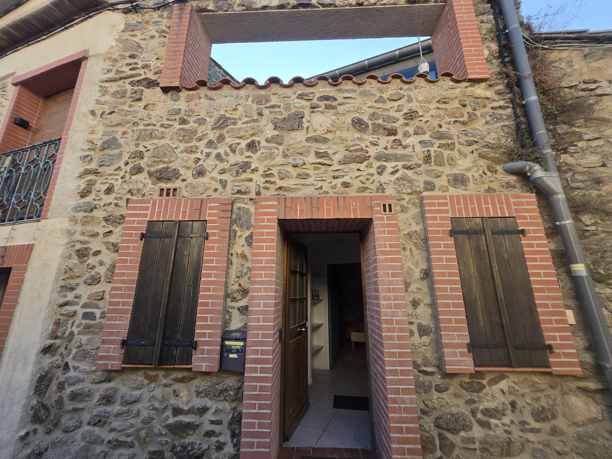 CHARMANTE MAISON DE VILLAGE