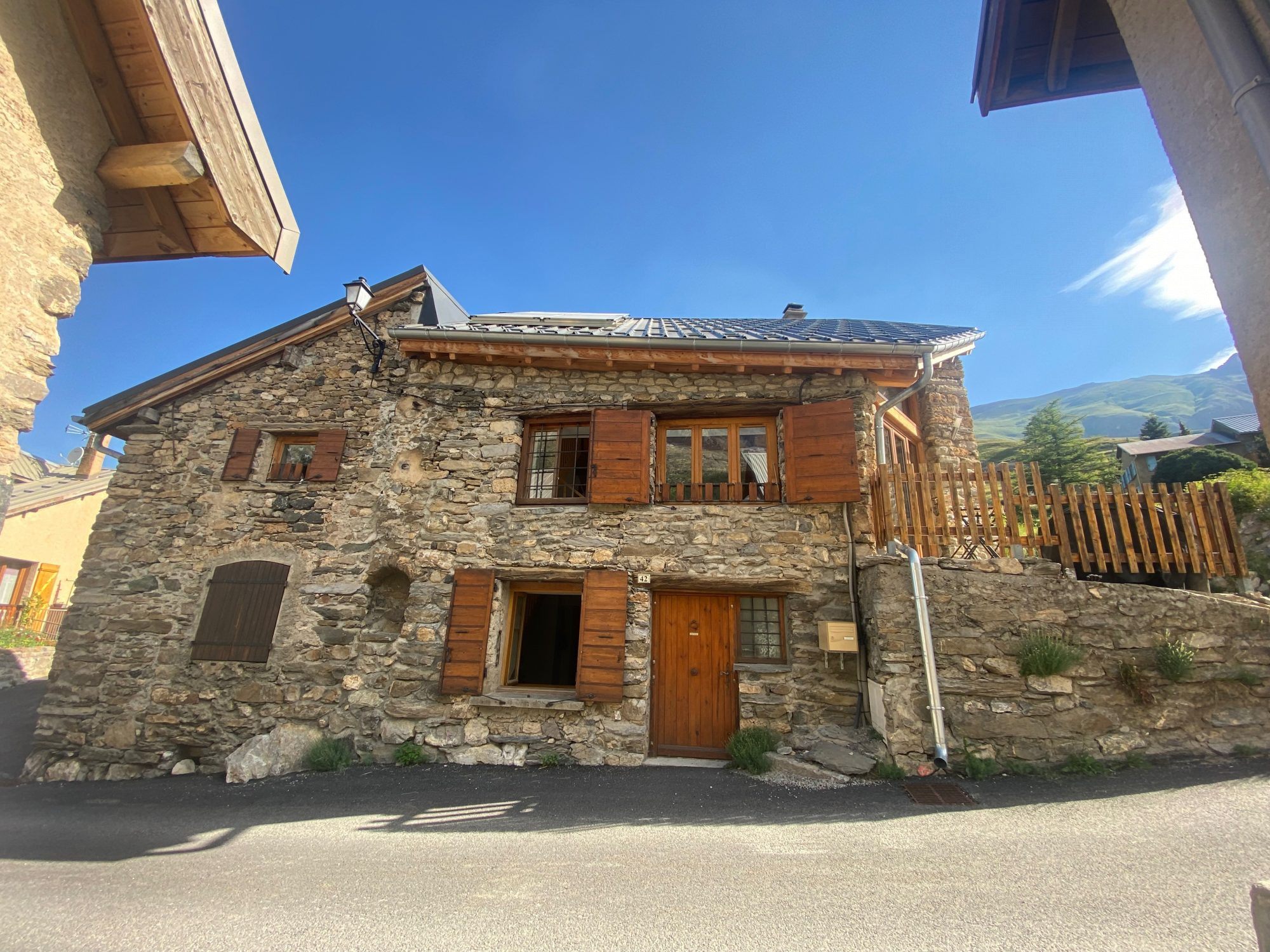 Maison typique des Alpes entièrement rénovée