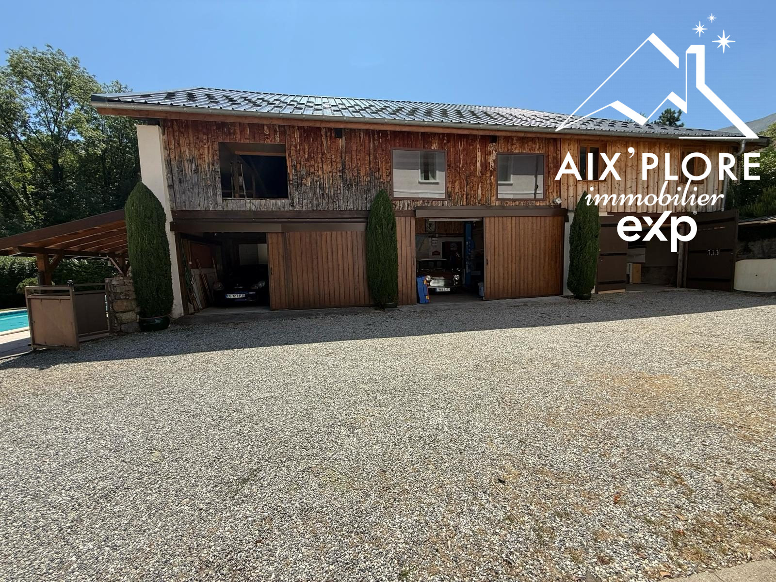 Château à vendre à Verrens-Arvey – 565 m² sur 3 100 m² de terrain