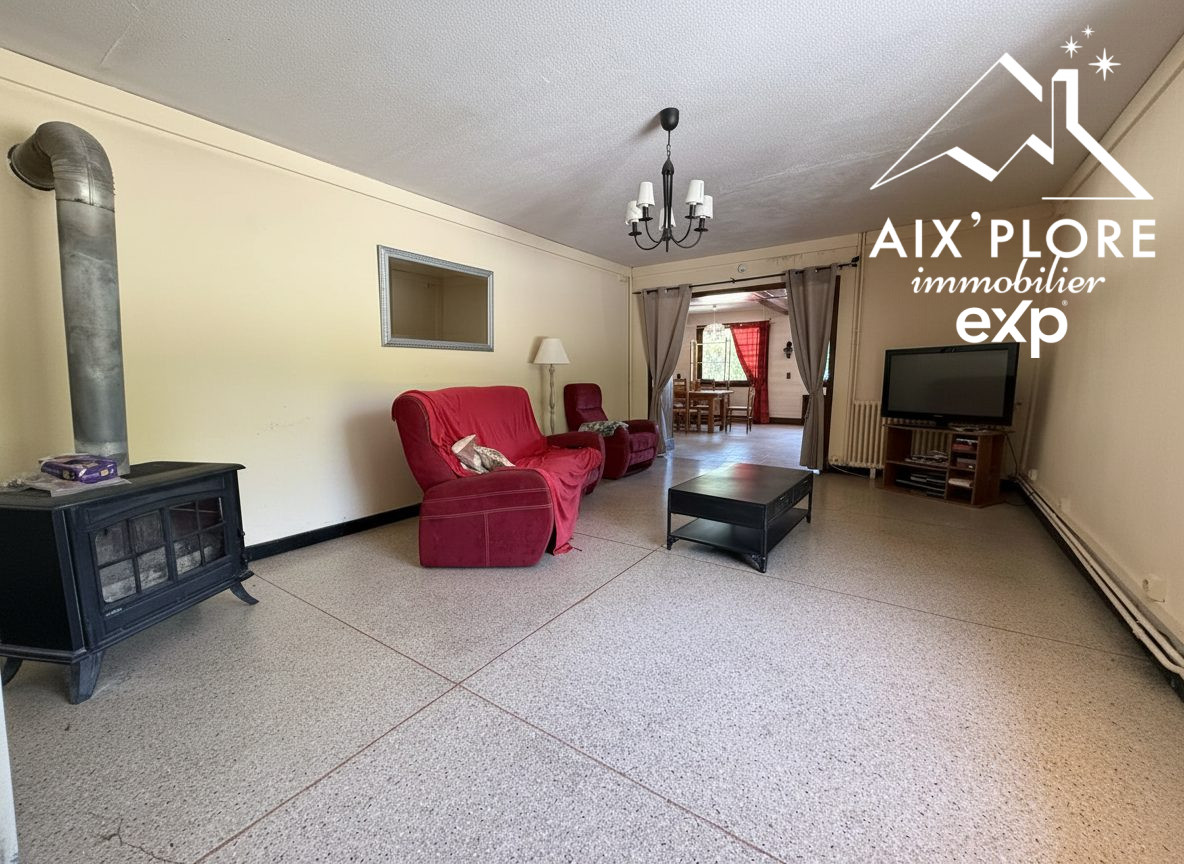Château à vendre à Verrens-Arvey – 565 m² sur 3 100 m² de terrain
