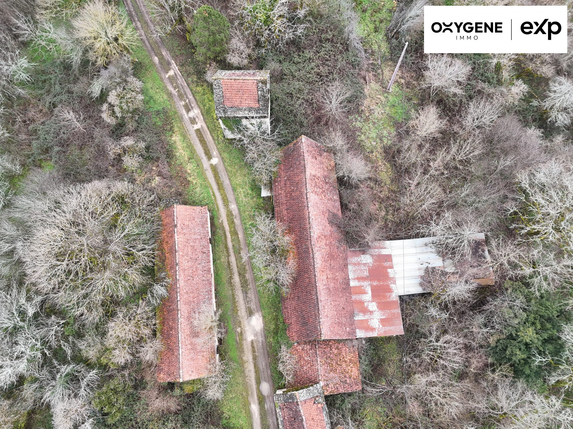 ENSEMBLE A RENOVER - FERME ET TERRES AGRICOLES