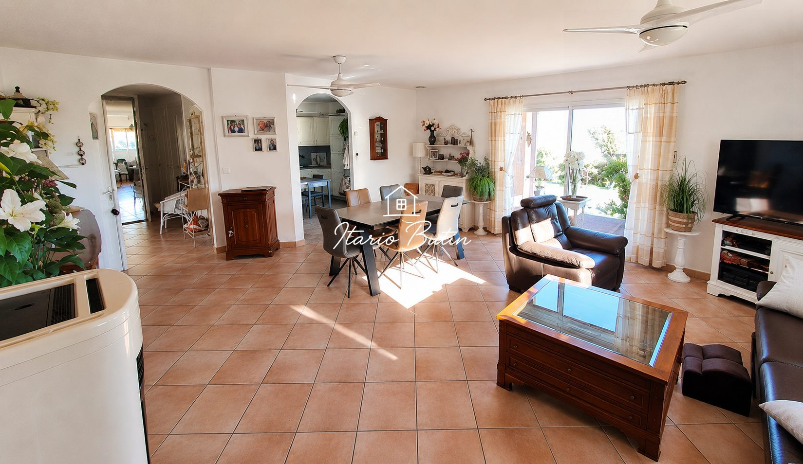 Maison à vendre à Saint-Geniès-de-Fontedit, 144 m²