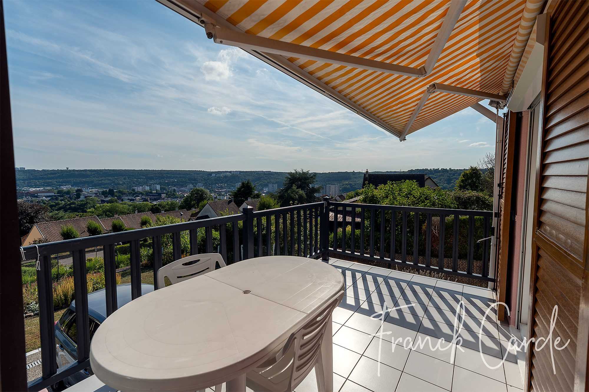 Pavillon irréprochable avec vue panoramique exceptionnelle, aux portes de Rouen