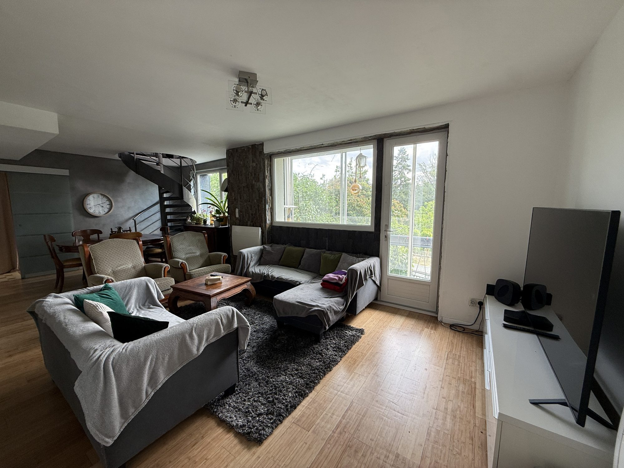 Townhouse with swimming pool and garage 4