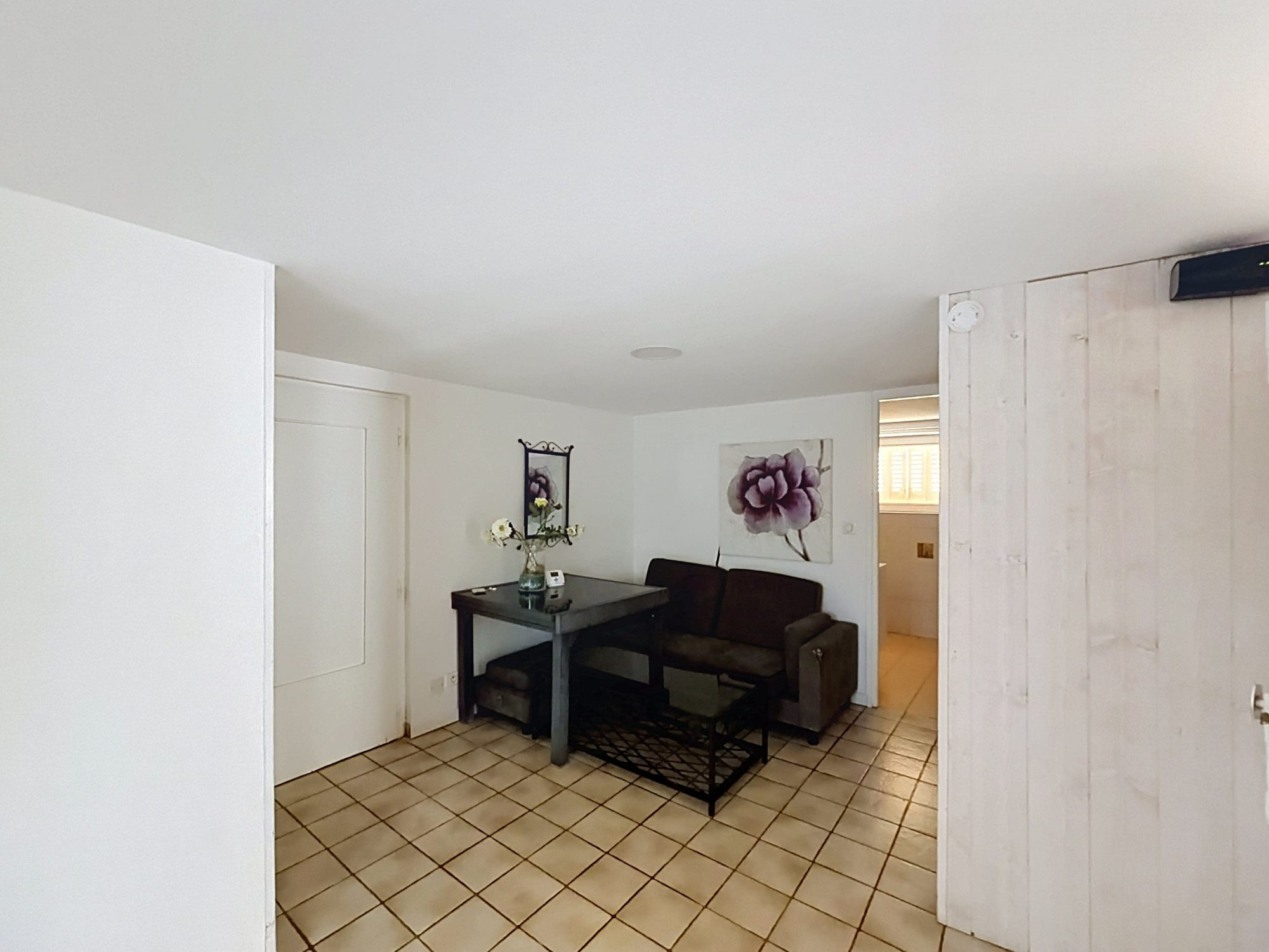 House in Lux 5