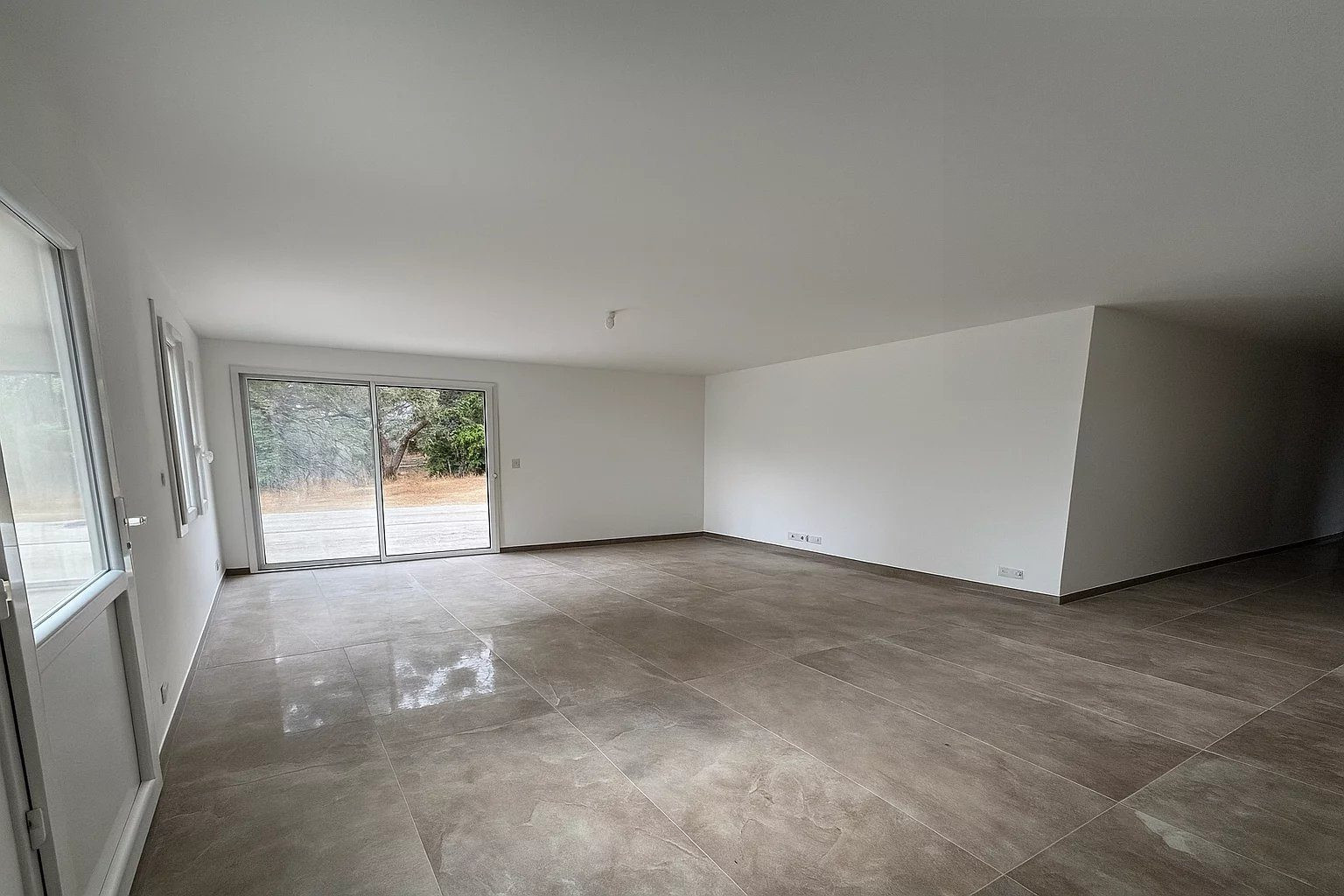 Charmante maison en pierre 84 M2 au cœur de la nature